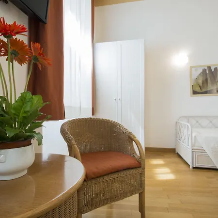 Piazza Paradiso Sienne