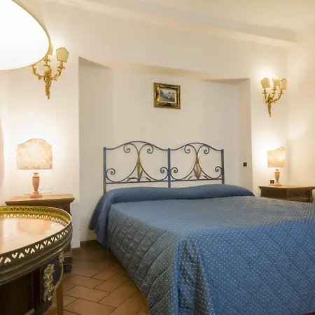 Piazza Paradiso Affittacamere 4*