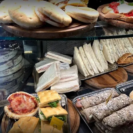 Piazza Paradiso 4* סיינה
