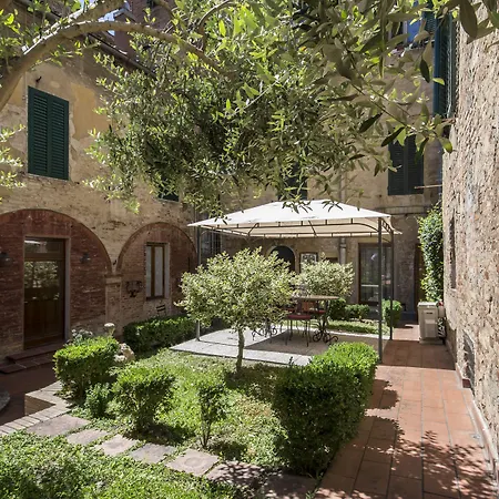 Piazza Paradiso Vendégház 4*