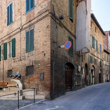 Piazza Paradiso Maison d'hôtes 4*