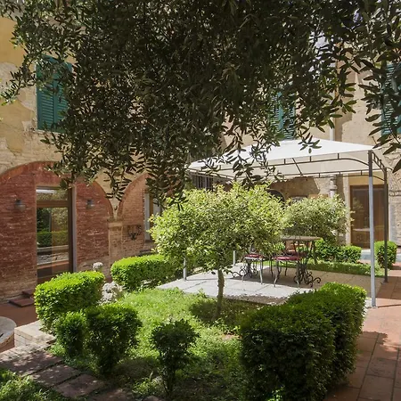 Piazza Paradiso Gasthof