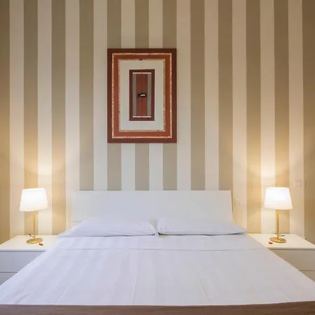 Piazza Paradiso Siena