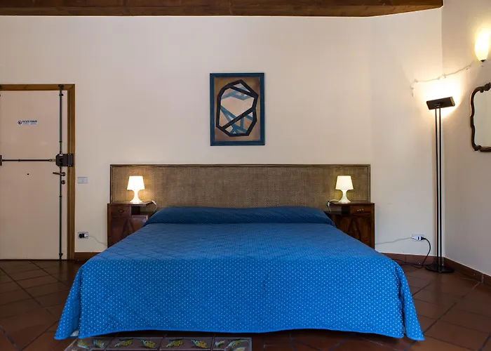 Piazza Paradiso Penzion 4*