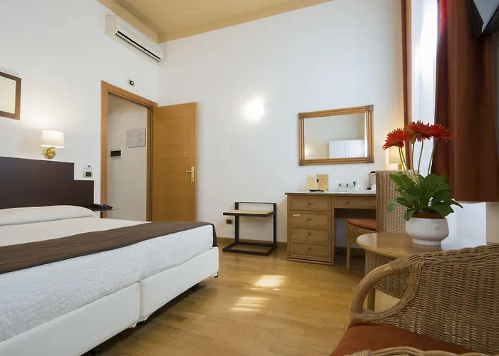 Piazza Paradiso סיינה