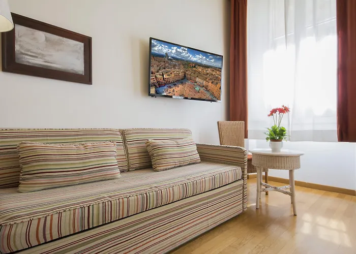 Piazza Paradiso סיינה