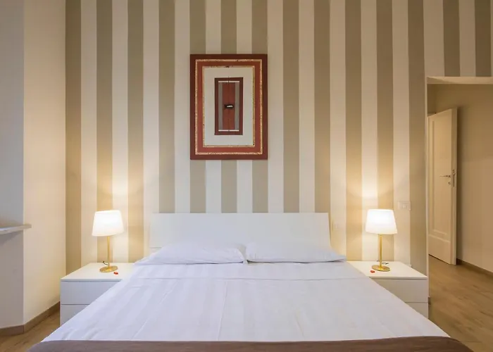 Piazza Paradiso סיינה