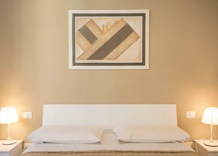 Piazza Paradiso Penzion 4*