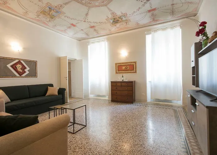 Vendégház Piazza Paradiso 4*