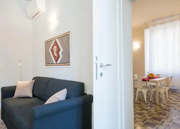 Piazza Paradiso 4* סיינה