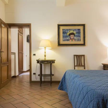 Pensión Piazza Paradiso 4*