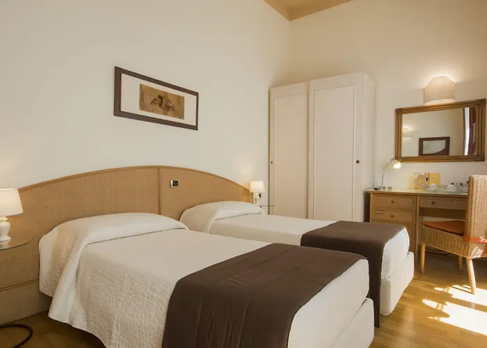 Piazza Paradiso 4* Сиена